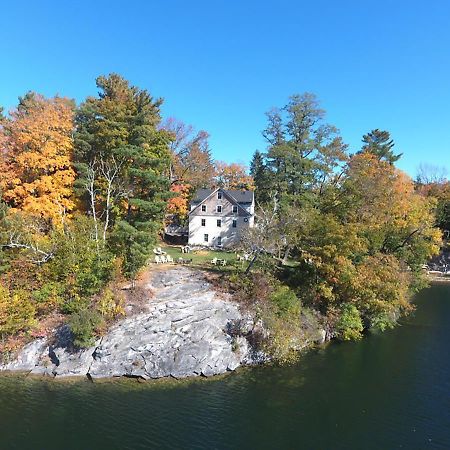 Lakehouse Inn 리 외부 사진