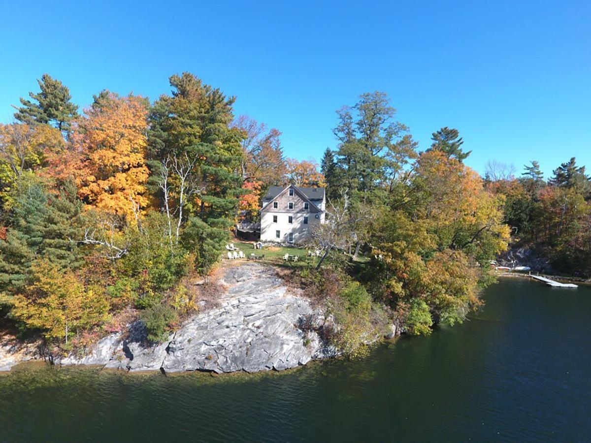 Lakehouse Inn 리 외부 사진