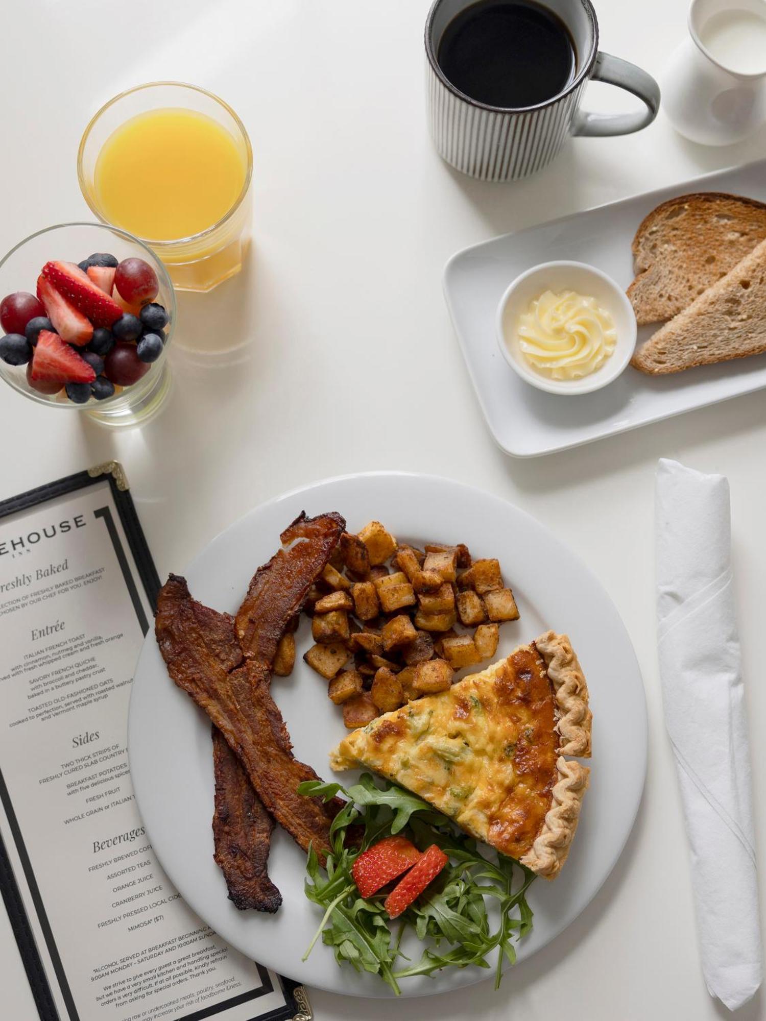 Lakehouse Inn 리 외부 사진