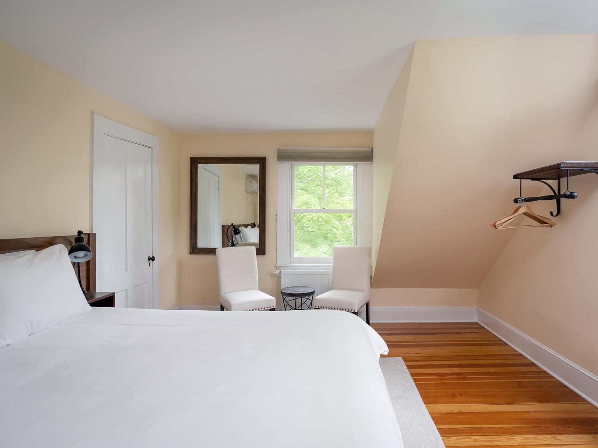 Lakehouse Inn 리 외부 사진